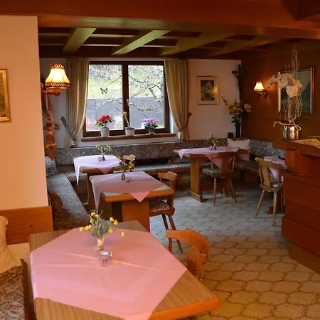 Fruhstuckspension Haus Freymann Bed & Breakfast